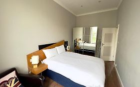 Super Flat In The Heart Of Westminster